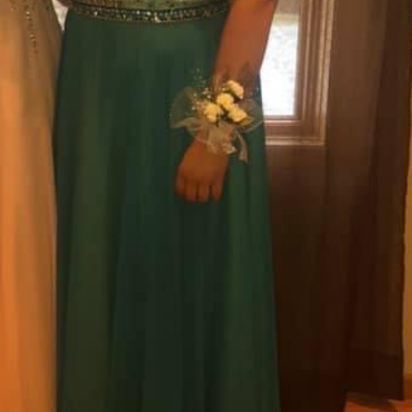 Beautiful prom dress! Size 18, Ellie Wilde. Color:blue - Picture 6 of 6